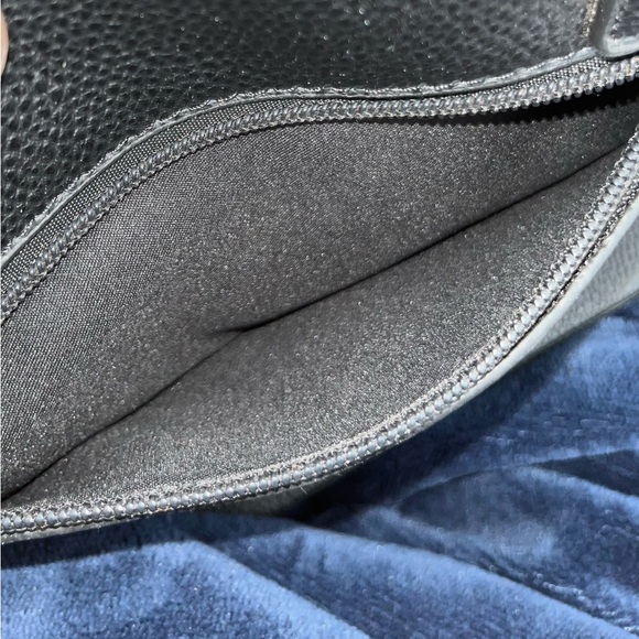 Faux Leather Tote Bag - Picture 3 of 11